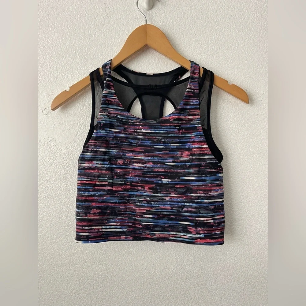 Lululemon Tank Top Womens 6 Break Free Nulux Lightweight Gym Workout Running